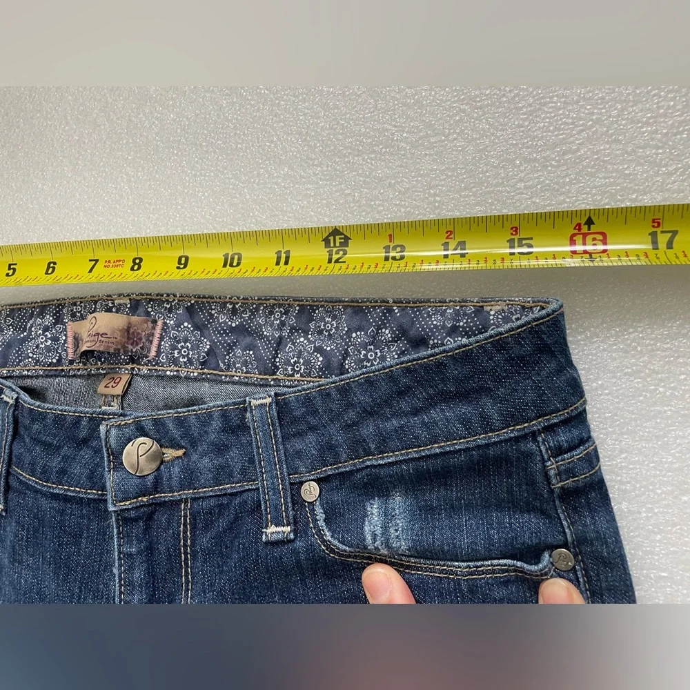 Paige Women’s Blue jeans size 29 distressed Medium  wash - Picture 6 of 10